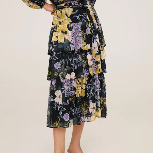 NWT Mango Flowy Floral Tiered printed skirt Midi Belted Chiffon Ruffle - Picture 2 of 12